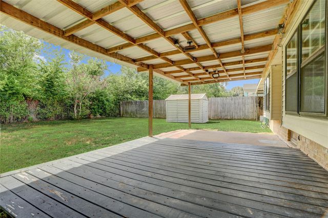 1612 Cypress Hollow Street, Pearland, TX 77581
