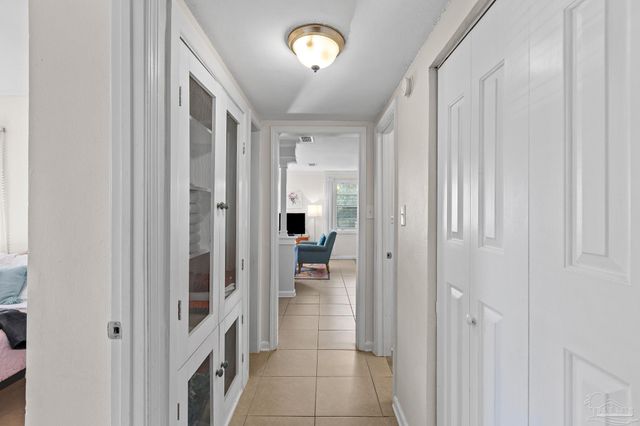 904 E Texar Dr, Pensacola, FL 32503