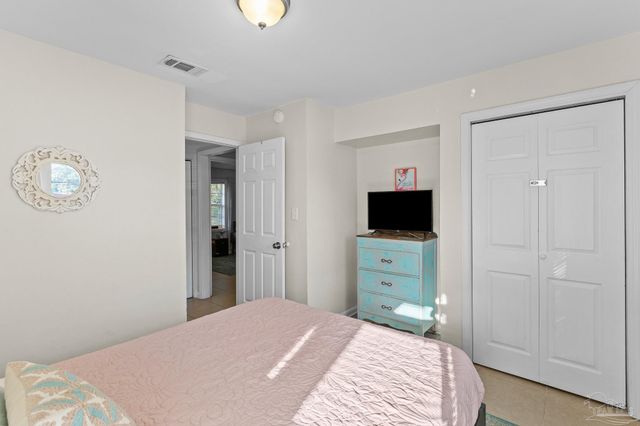 904 E Texar Dr, Pensacola, FL 32503