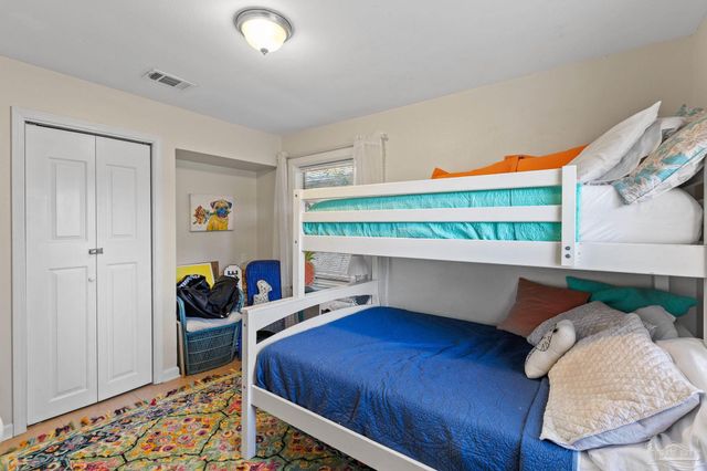 904 E Texar Dr, Pensacola, FL 32503