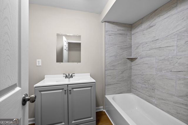 51 E Jones Street, Newnan, GA 30263