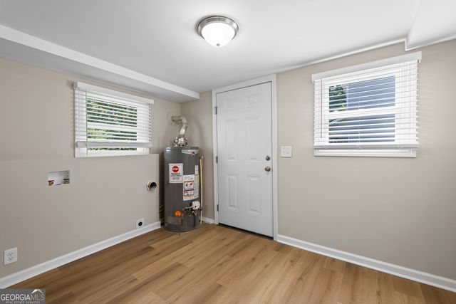 51 E Jones Street, Newnan, GA 30263