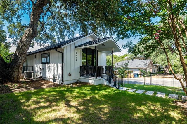 2416 E 10th ST, Austin, TX 78702