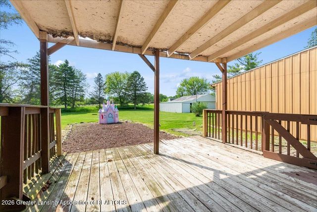 1570 S Williamston Road, Dansville, MI 48819