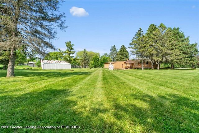 1570 S Williamston Road, Dansville, MI 48819