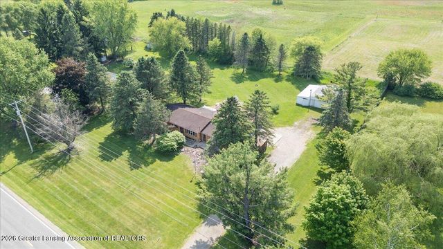 1570 S Williamston Road, Dansville, MI 48819