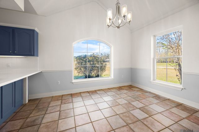 25075 Peplow Rd, Holden, LA 70744