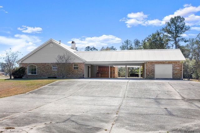 25075 Peplow Rd, Holden, LA 70744