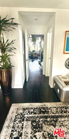 2515 Lincoln Boulevard, Venice, CA 90291