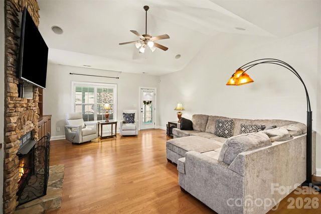 7999 Worth Way, Denver, NC 28037