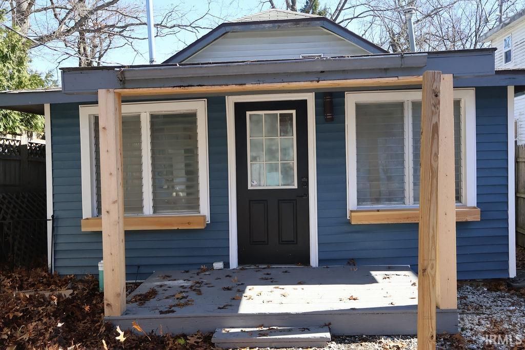 7769 N Tippecanoe Drive, Walkerton, IN 46574