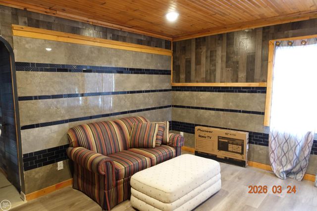 19200 Blackmoor Street, Detroit, MI 48234