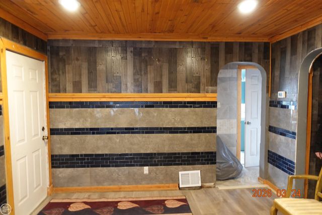 19200 Blackmoor Street, Detroit, MI 48234