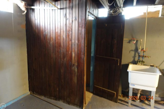 19200 Blackmoor Street, Detroit, MI 48234