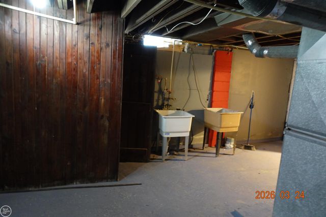 19200 Blackmoor Street, Detroit, MI 48234