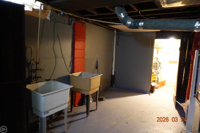 19200 Blackmoor Street, Detroit, MI 48234