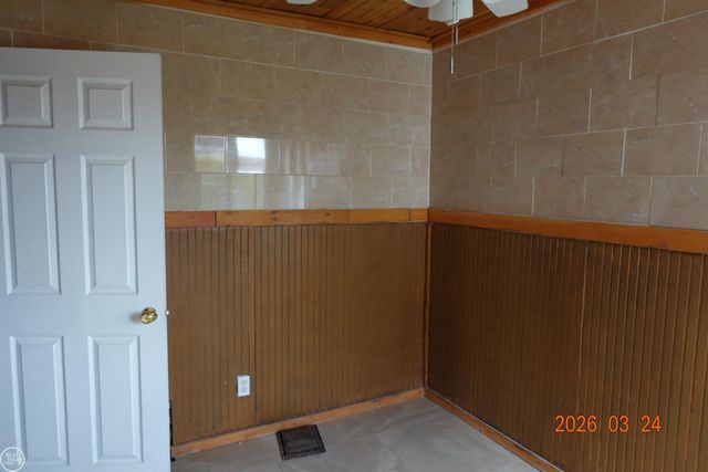 19200 Blackmoor Street, Detroit, MI 48234