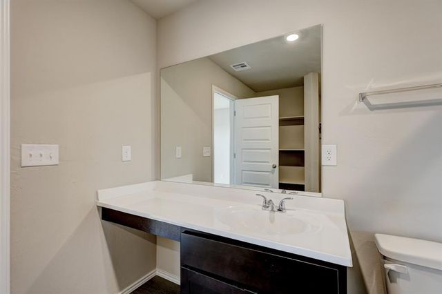 11832 Kameron Way, Yukon, OK 73099