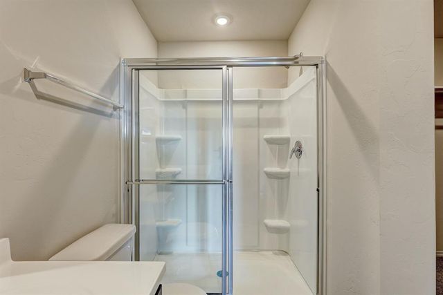 11832 Kameron Way, Yukon, OK 73099