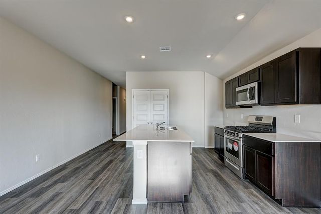 11832 Kameron Way, Yukon, OK 73099