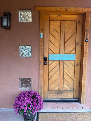 4 Camino Mesteno, Placitas, NM 87043