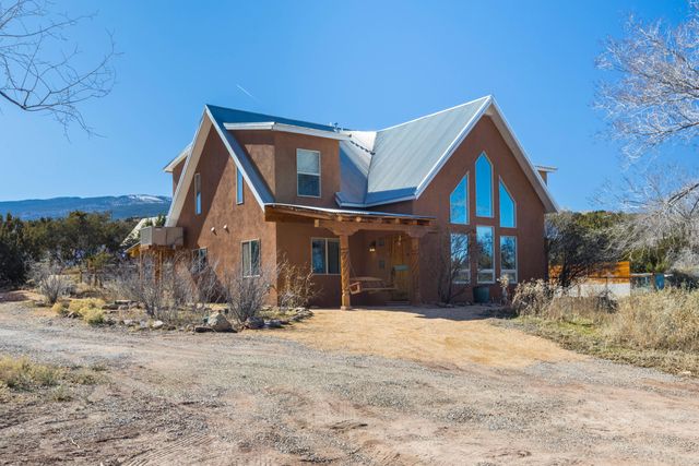 4 Camino Mesteno, Placitas, NM 87043