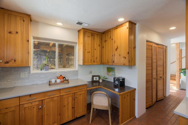 4 Camino Mesteno, Placitas, NM 87043