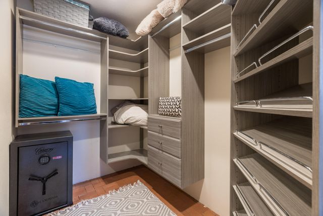 4 Camino Mesteno, Placitas, NM 87043