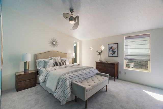 4 Camino Mesteno, Placitas, NM 87043