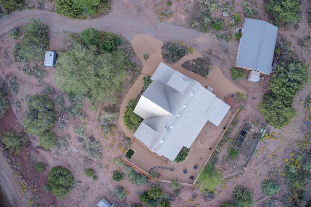 4 Camino Mesteno, Placitas, NM 87043