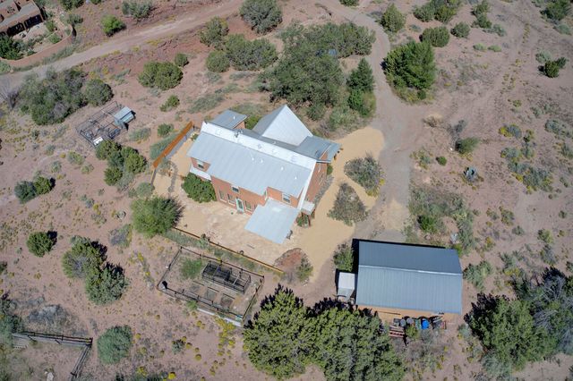 4 Camino Mesteno, Placitas, NM 87043