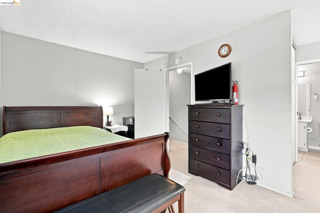 205 Del Valle Cir, El Sobrante, CA 94803