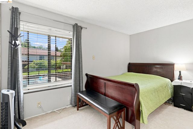 205 Del Valle Cir, El Sobrante, CA 94803