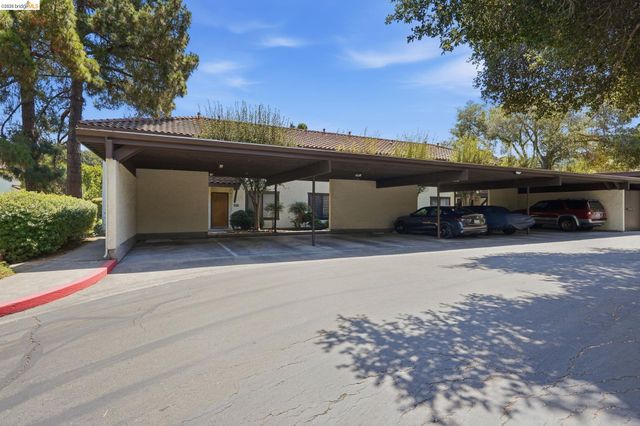 205 Del Valle Cir, El Sobrante, CA 94803