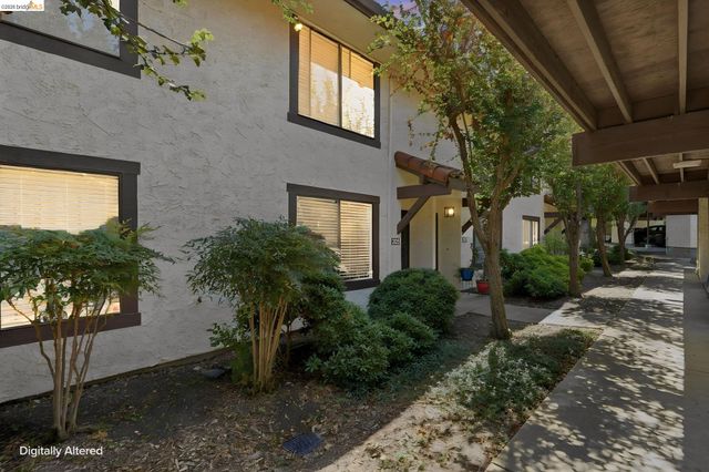 205 Del Valle Cir, El Sobrante, CA 94803