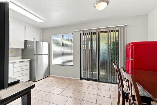 205 Del Valle Cir, El Sobrante, CA 94803