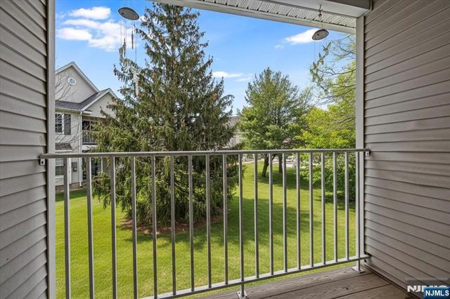 240 Cambridge Court, Clifton, NJ 07014