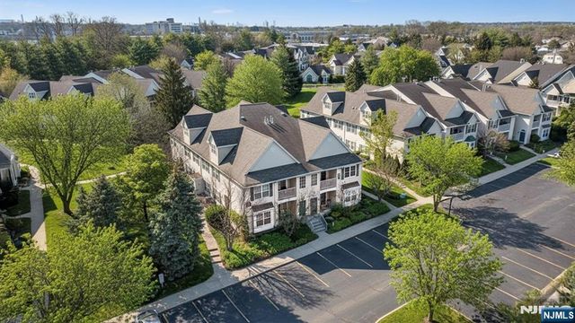 240 Cambridge Court, Clifton, NJ 07014