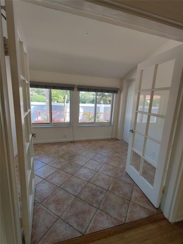 733 NE 18th Avenue, Fort Lauderdale, FL 33304