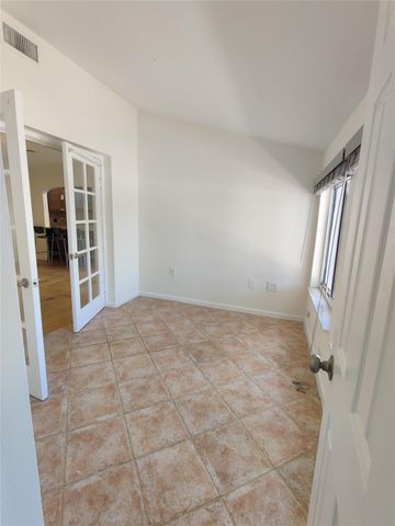 733 NE 18th Avenue, Fort Lauderdale, FL 33304