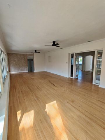 733 NE 18th Avenue, Fort Lauderdale, FL 33304