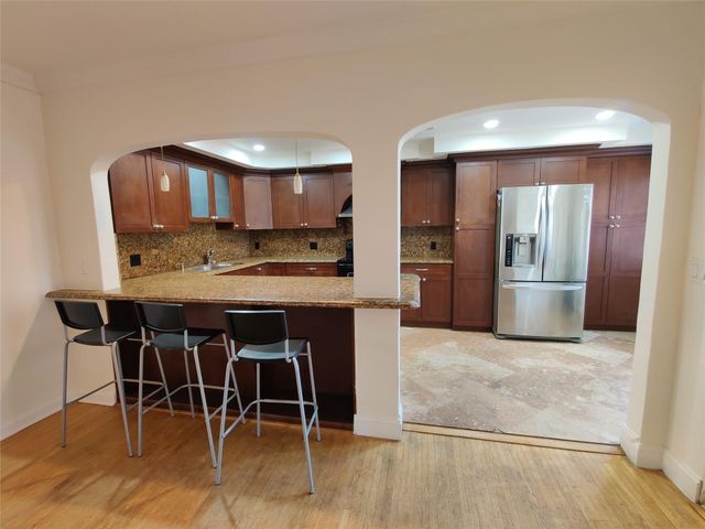 733 NE 18th Avenue, Fort Lauderdale, FL 33304