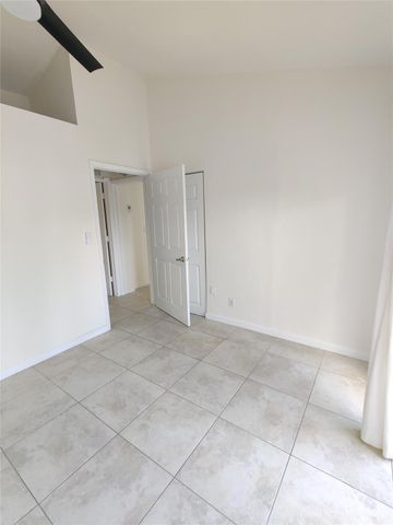 733 NE 18th Avenue, Fort Lauderdale, FL 33304