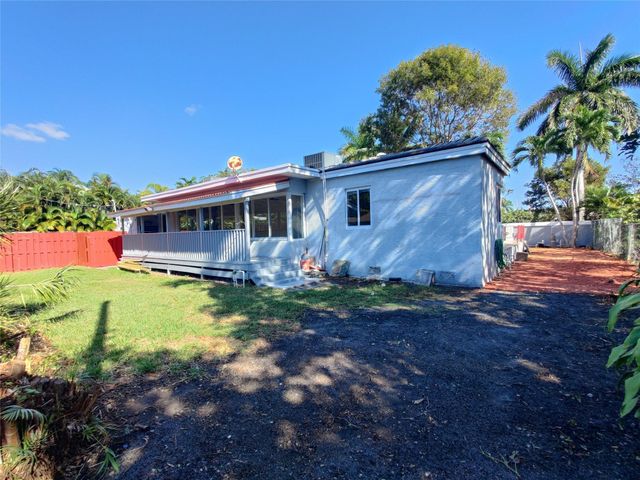 733 NE 18th Avenue, Fort Lauderdale, FL 33304