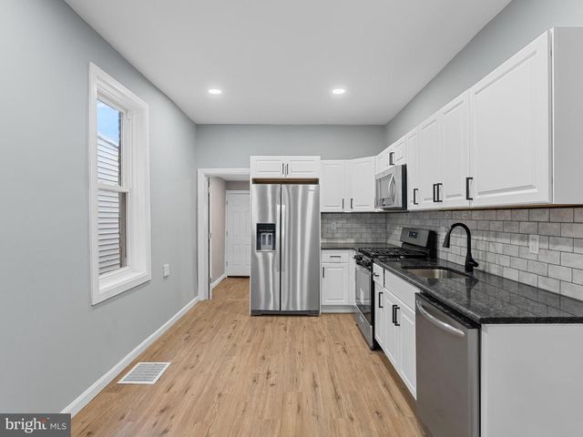 1097 MORTON ST, Camden, NJ 08104