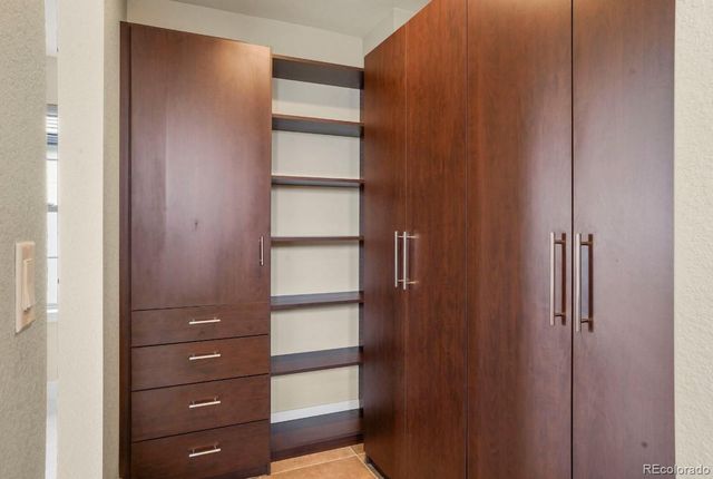 15525 W La Salle Avenue, Lakewood, CO 80228