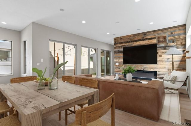 15525 W La Salle Avenue, Lakewood, CO 80228