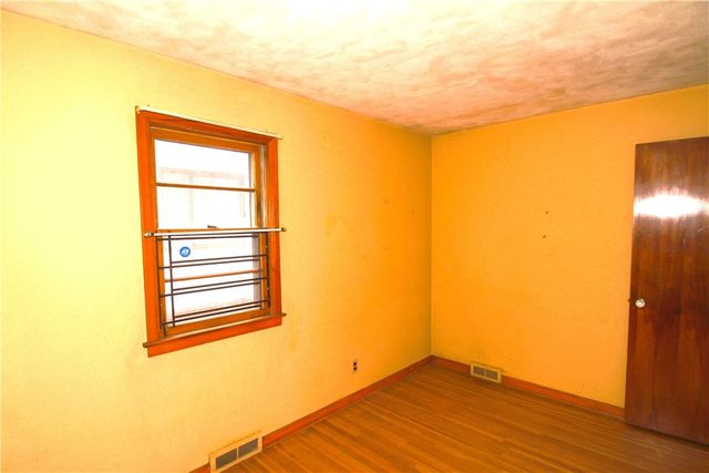 381 McNaughton Street, Rochester, NY 14606