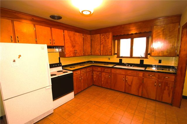 381 McNaughton Street, Rochester, NY 14606