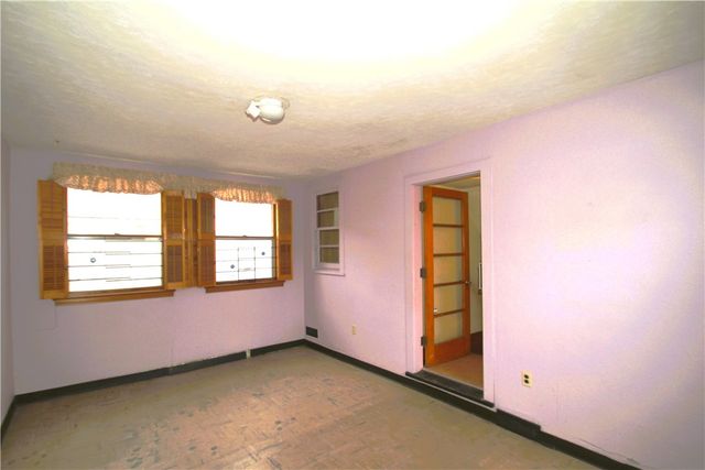 381 McNaughton Street, Rochester, NY 14606